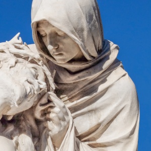Dieu a tellement aimé le monde qu'il a donné son Fils unique, afin que ceux qui croient en lui aient la vie éternelle.