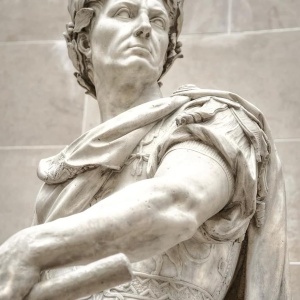 julius-caesar-roman-italy-rome-statue-emperor-empire-history