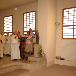 Prostration et litanie des saints avant l'ordination 