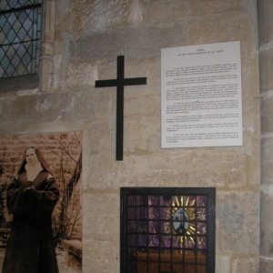 Reliquaire d'Elisabeth - L'église St Michel abrite le reliquaire d'Elisabeth de la Trinité
