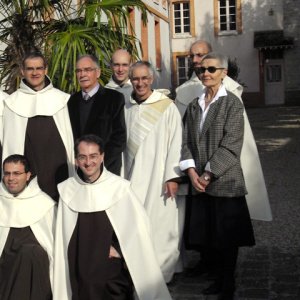 Photo de familles : les parents et les frères étudiants