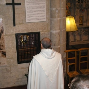 Dernière prière devant le reliquaire d'Elisabeth de la Trinité