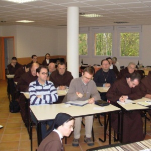 Enseignement de Soeur Marie-Michelle - Les frères sont attentifs, comme quoi, ils savent aussi écouter !